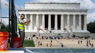 Green Water, Blue Paint: The Unending Lincoln Reflecting Pool Saga
