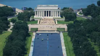 Trump proposes a promenade to reconnect Lincoln Memorial with the Potomac