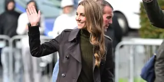 Kate's Brown Suede Chelsea Boots Set the Autumn Style Tone