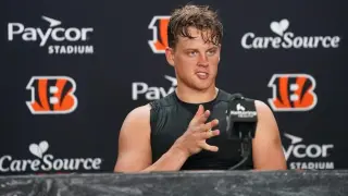 Bengals' revamped defense shines as Burrow’s scuffle highlights tense Bears practice