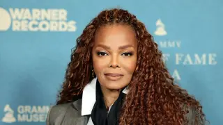 Janet Jackson channels Michael's iconic style at BET Awards