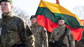 Lithuania Advances Nuclear Ban Repeal Amid Kremlin Threats and U.S. Base Talks