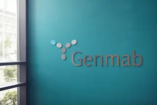 Genmab’s Rina-S Shows Superior Survival and Safety Profile vs. AbbVie’s Elahere