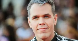 Perez Hilton's mother seeks temporary custody of his children as he recovers