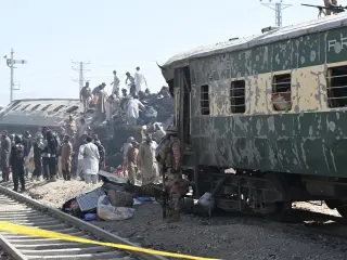 Quetta Train Attack Kills at Least 24 as BLA Claims Responsibility