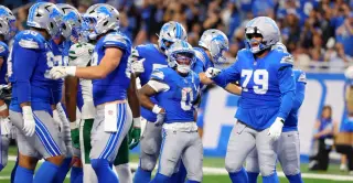Lions recover late lead against Jets as Gibbs ties Sims record