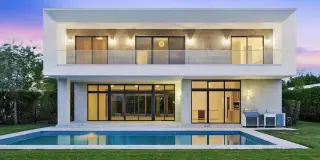 Miami Luxury Home Eyes AI-Stock Payment Option
