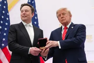 Trump’s August Trades in SpaceX and Meta Coincide with New Policies and White House Honors