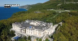 Ukraine strikes smash EW hub and S-400 near Putin’s Black Sea estate