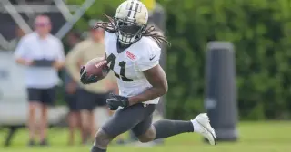 Kamara among Saints starters exiting joint practice with injury