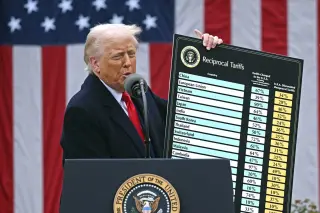Trump’s 327 stock buys before tariff pause spark ethics questions