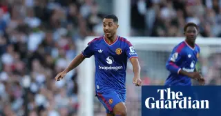 United's midfield rebuild stalls as fans voice mounting frustration