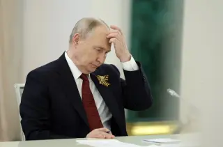 Putin’s Support Dips as Fuel Crisis Fuels War Fatigue, Polls Show