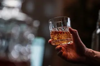 US Alcohol Use Drops for First Time Since Pandemic, But Midlife Heavy Drinking Surges