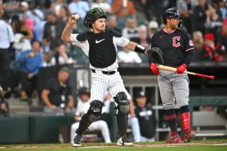 Sox put Teel on IL, recall Quero to bolster catching depth