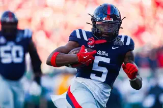Week 11 CFB Bets Spotlight: Louisville–Mississippi Leads a Full Card
