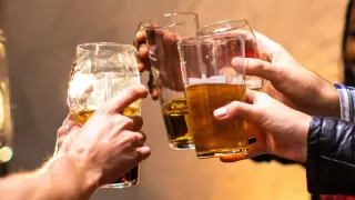 US Drinking Falls Post-Pandemic, but Gen X Heavy Use Surges