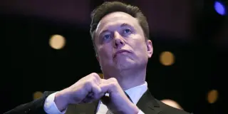 Tesla Struggles to Convert Musk’s Vision into Profit as Stock Dives