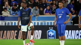 France favored to roll Sweden in World Cup Round of 32; Dembele eyed as value scorer