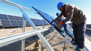 Nurse Practitioners Lead U.S. Jobs Growth Through 2035 as AI and Renewables Rise
