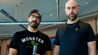 Call of Duty shoutcaster Maven exits league after dating co-commentator MerK’s ex-wife
