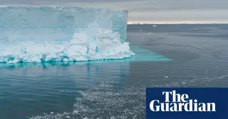 France-sized gap opens in West Antarctica’s winter sea ice as temperatures spike