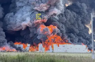 Ukrainian Drones Hit Moscow Region Fuel Depot and Wildberries Hubs