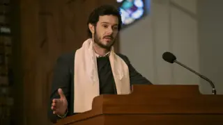 Rabbi Steve Leder Condemns Adam Brody's Gaza Comments as 'Ignorant' Ahead of 'Nobody Wants This' Return