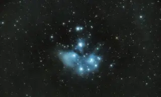 Quiet Galaxy Cluster Unveils a Giant 3.3-Million-Light-Year Radio Halo