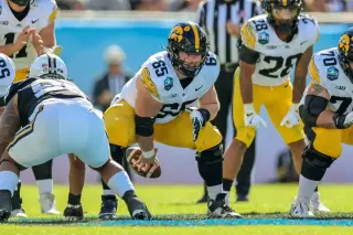 Bears add Logan Jones at center to anchor future O-line