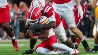 Nebraska Survives Ugly Maryland Game to Reach 5-0