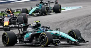 Antonelli Concedes Lead to Verstappen in Sepang Restart, Extends Title Lead