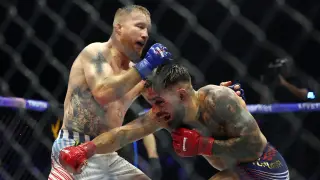 Topuria Cleared to Return, Accuses Gaethje of ‘Weird’ Gloves