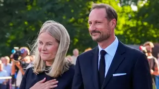 King Haakon VIII Swears Oath as Queen Mette-Marit Misses Ceremony Due to Health Crisis