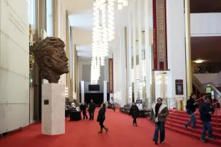 Trump’s Kennedy Center Naming Sparks Backlash as Court Orders Removal