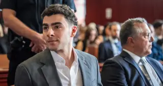 Double Jeopardy Pause Shuts Down Mangione's New York Murder Trial