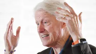 Clinton interrupts Cowboys’ pre-draft press conference with lighthearted ‘negotiating the draft’ quip