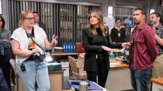 First Female Showrunner Revitalizes Law & Order: SVU, Fostering Teamwork Over Toxicity