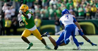 Film Room: Ducks Edge Boise State Amid OL Shuffle and Questionable Calls