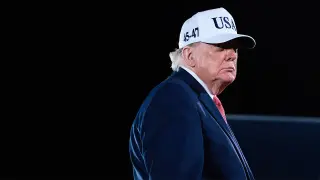 Midterm Campaigns Intensify as Trump Defends South Carolina and Democrats Target Deep South