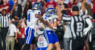 Kentucky Clinches Historic OT Win Over South Carolina with Bold 2-Point Conversion