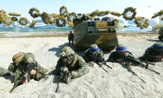 Trump Trims US-South Korea Drills to Push Kim Toward Talks
