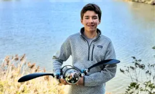 Teen Builds Turtle-Inspired AI Underwater Robot That Detects Ocean Threats