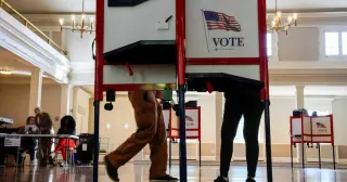 New Jersey DMV Glitch Registered Thousands as Voters, 400 Cast Ballots, Governor Says