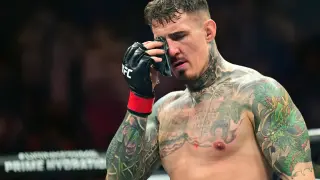 Aspinall relinquishes UFC heavyweight title after eye injuries halt clearance