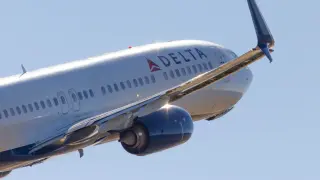 SkyMiles Bonanza: Delta-Amex Unveils Welcome Bonuses Up to 200,000 Miles