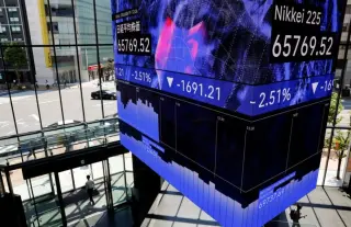Oil Jump Triggers Global Bond Selloff as Markets Price in More Hikes