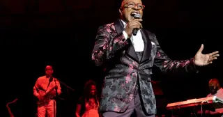 Disney Duet Icon Peabo Bryson Dies at 75