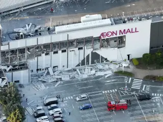 Quake Triggers Explosion at Kumamoto’s Aeon Mall, Rescue Efforts Underway