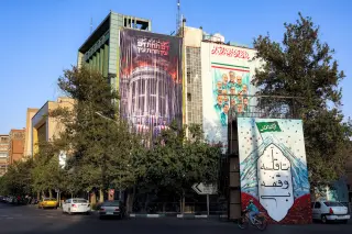 Widening U.S. strikes raise stakes in Iran confrontation